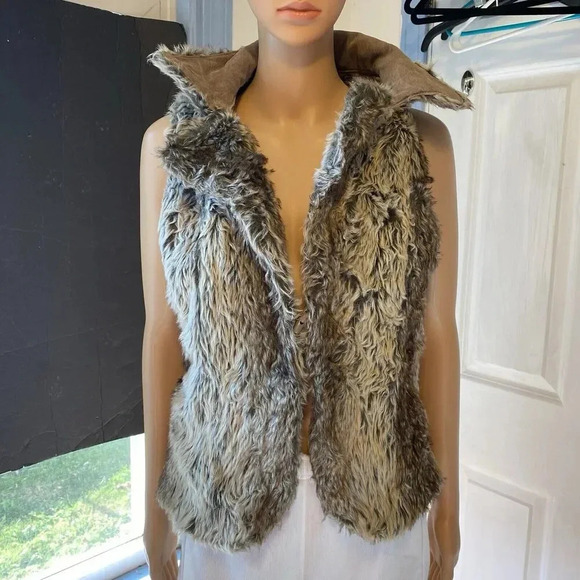 Live a Little Leather Suede Vest Jacket Lady M Faux Fur Tan Boho Western Gothic - Picture 6 of 9